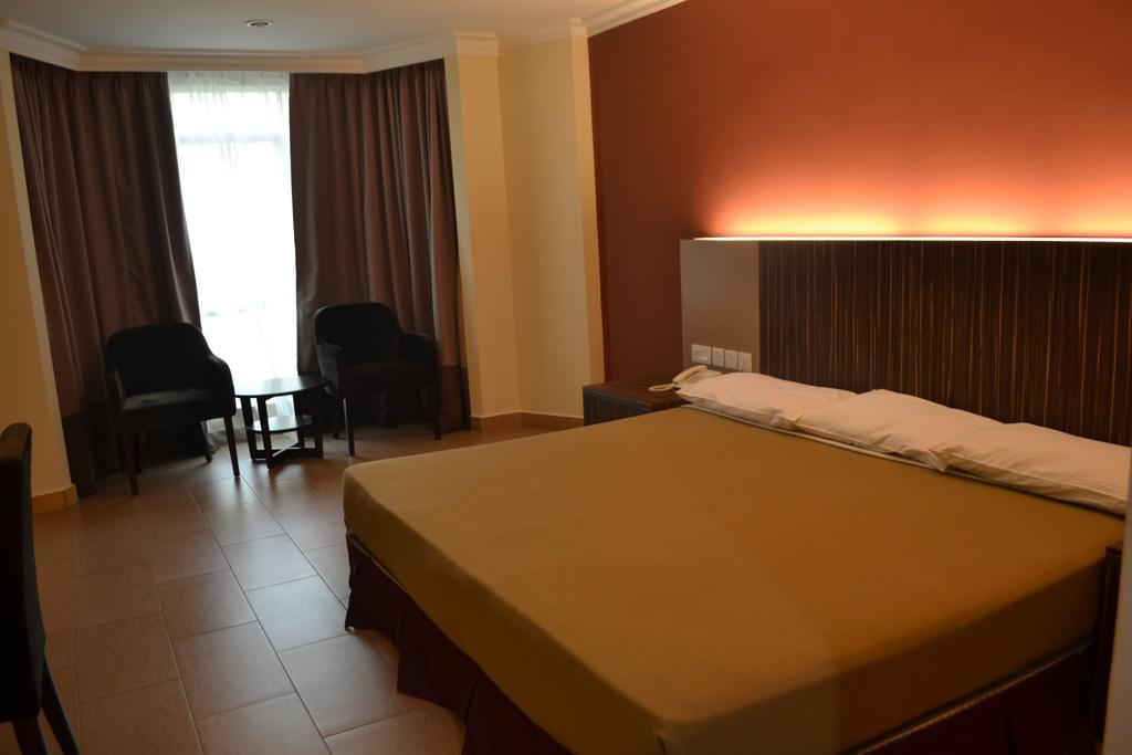 De Rhu Beach Resort Kuantan Extérieur photo