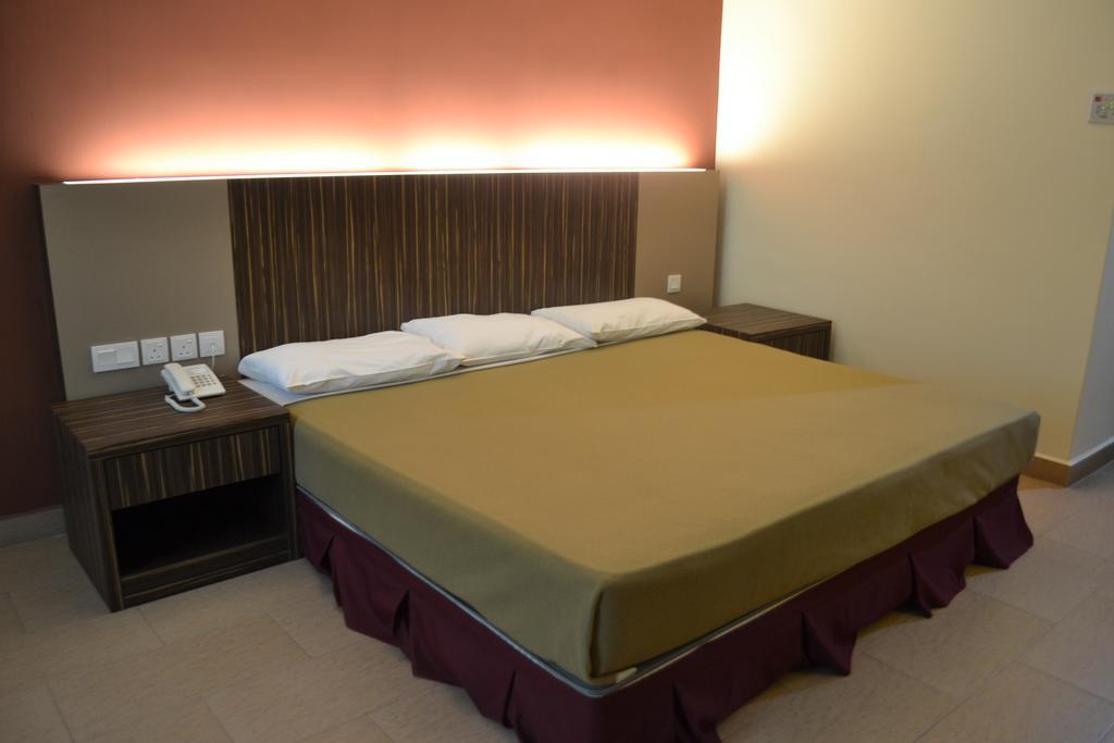 De Rhu Beach Resort Kuantan Extérieur photo