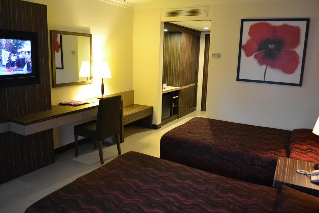 De Rhu Beach Resort Kuantan Extérieur photo