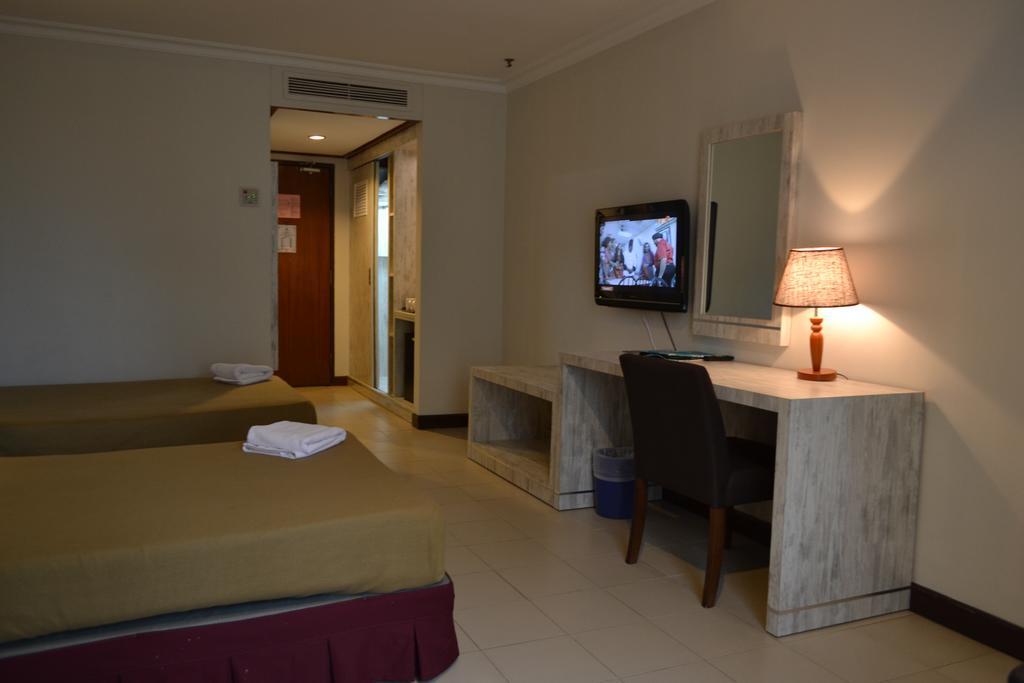 De Rhu Beach Resort Kuantan Extérieur photo