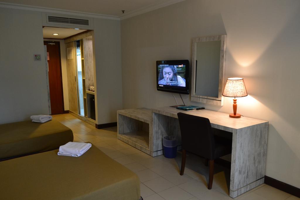 De Rhu Beach Resort Kuantan Extérieur photo