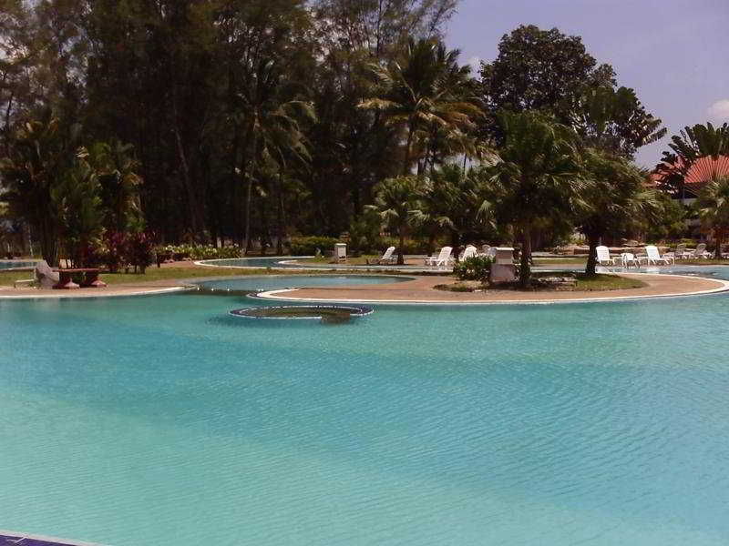De Rhu Beach Resort Kuantan Extérieur photo