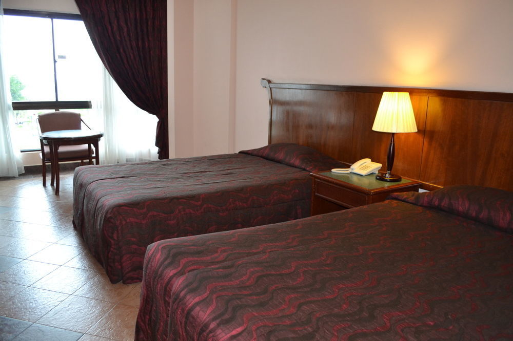 De Rhu Beach Resort Kuantan Extérieur photo