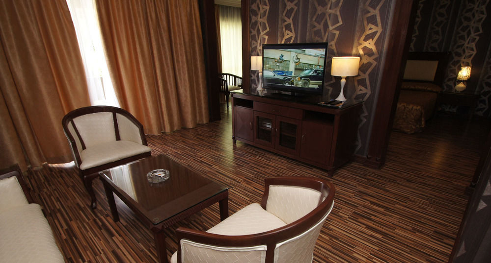De Rhu Beach Resort Kuantan Extérieur photo