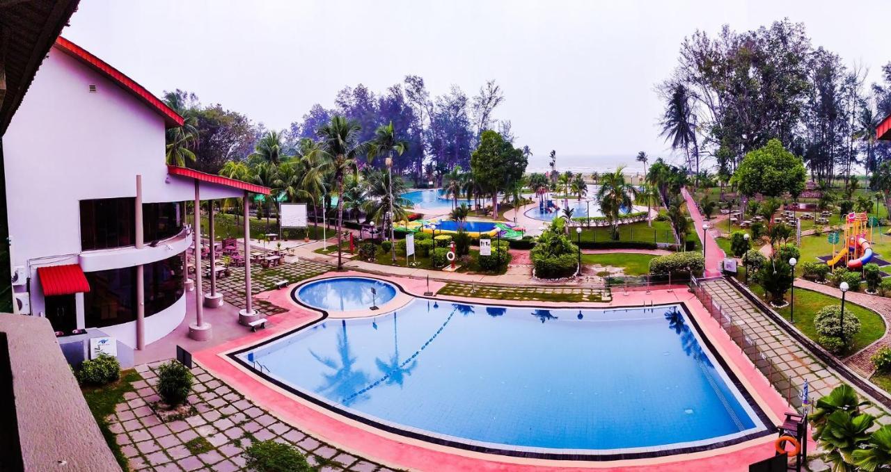 De Rhu Beach Resort Kuantan Extérieur photo